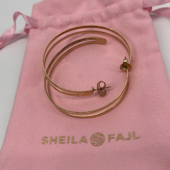 Sheila Fajl Large Eclipse Hoop Earrings - Picture 4 of 5